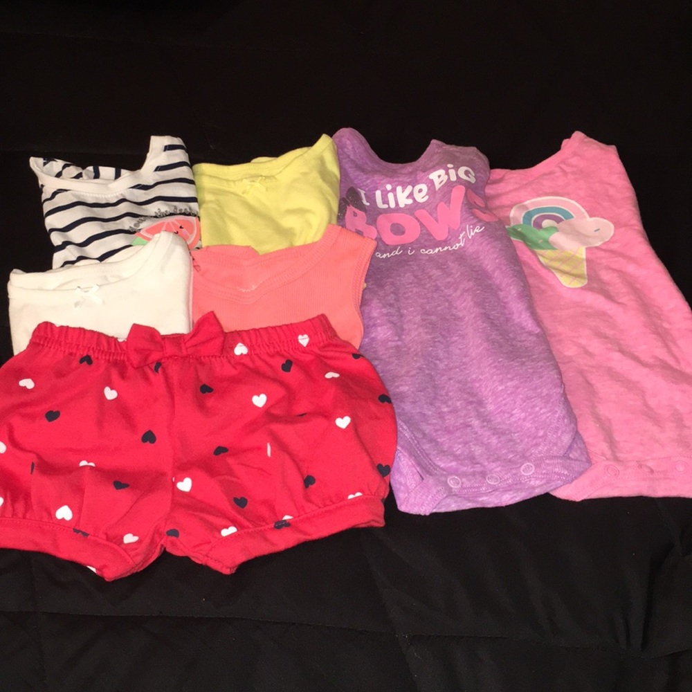 🔥Sale🔥7 pieces infant girl clothes..all NWOT..